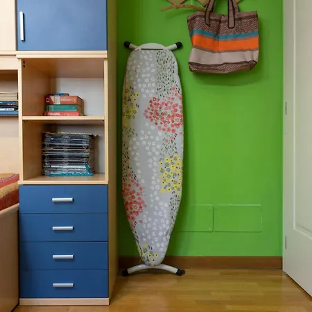 Casa Vincy, Ospitar Costa Volpino